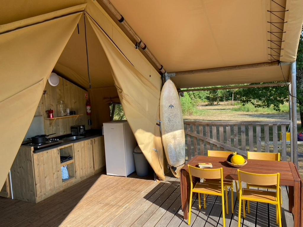 Camping La Kahute - Tente Lodge Au Coeur De La Foret แกร์ก็อง ภายนอก รูปภาพ