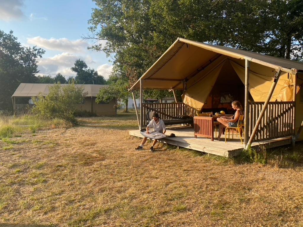 Camping La Kahute - Tente Lodge Au Coeur De La Foret แกร์ก็อง ภายนอก รูปภาพ