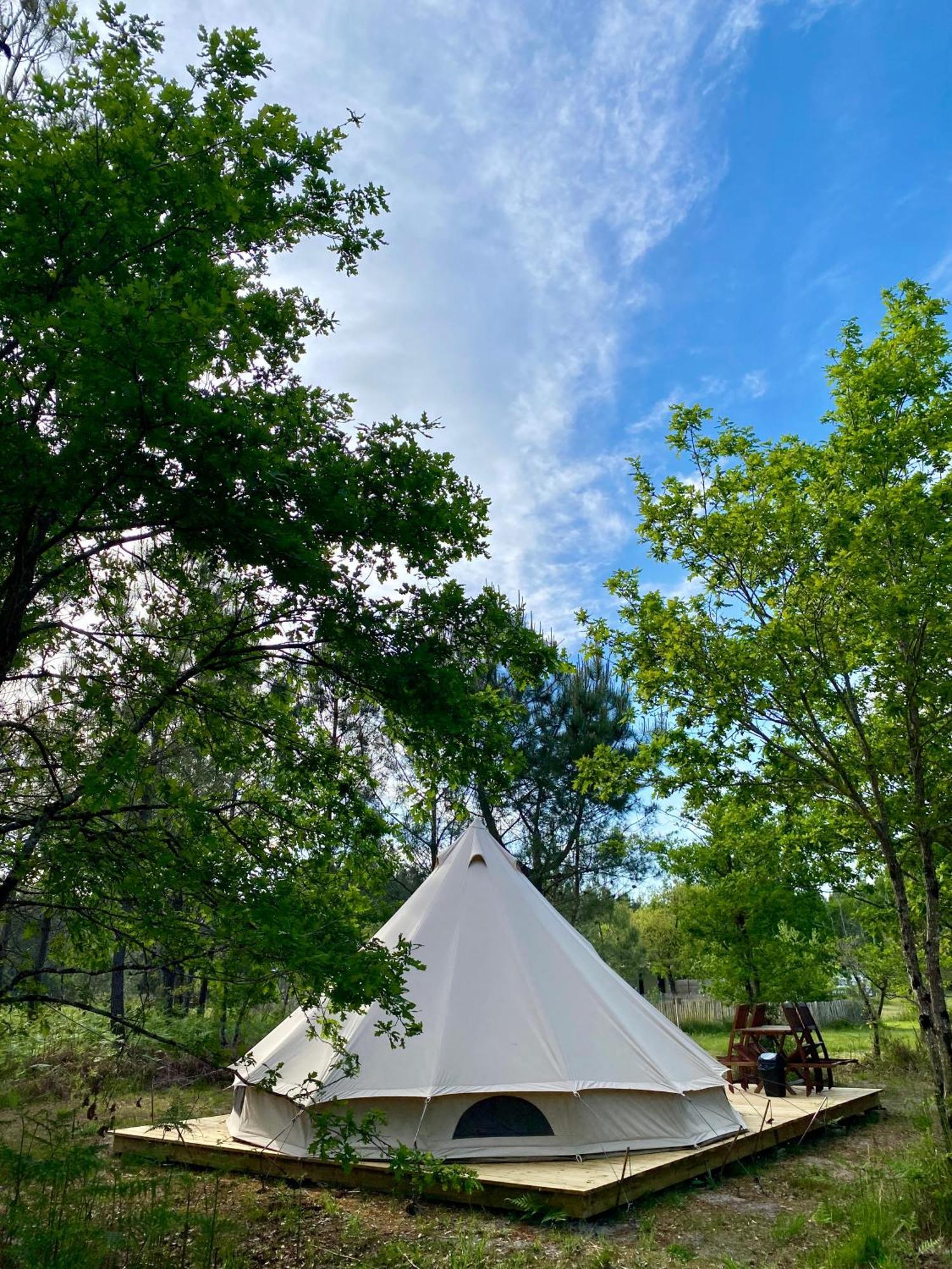 Camping La Kahute - Tente Lodge Au Coeur De La Foret แกร์ก็อง ภายนอก รูปภาพ